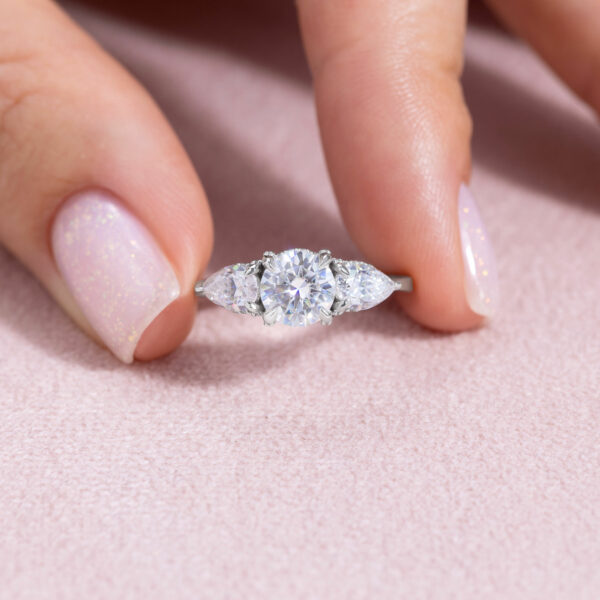 5.30 Moissanite Engagement Ring Real 14k White Gold Round Cut D/VVS2