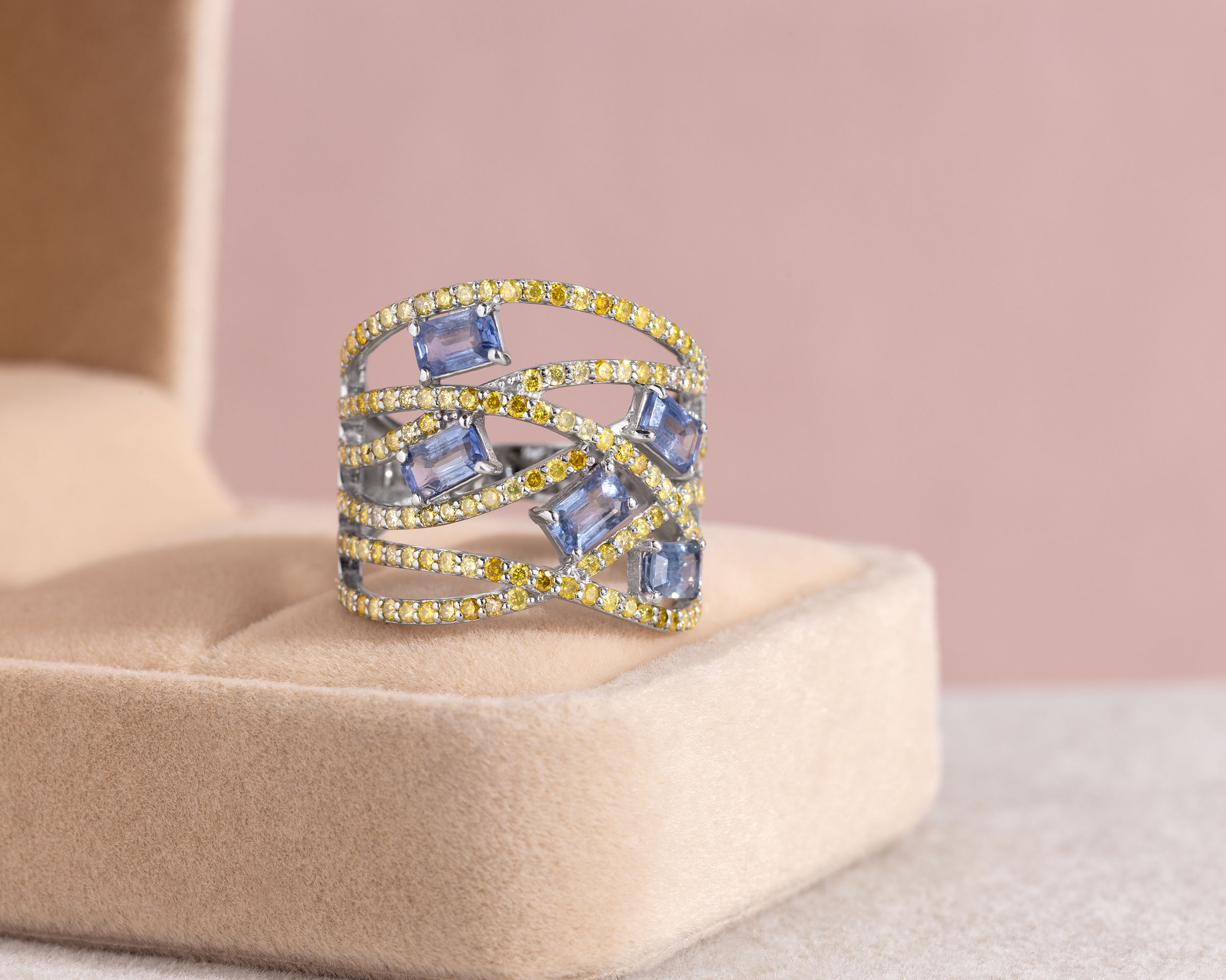 3.74 Carat Blue Sapphire & Vivid Yellow Diamond 14k White Gold Natural SI1-I2