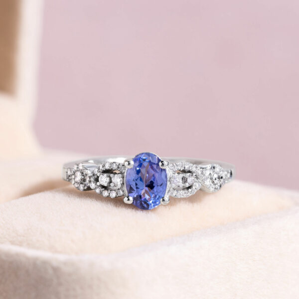1.02 Ct Bluish Purple Tanzanite & Faint-Light Pink Diamond 14k White Gold Ring