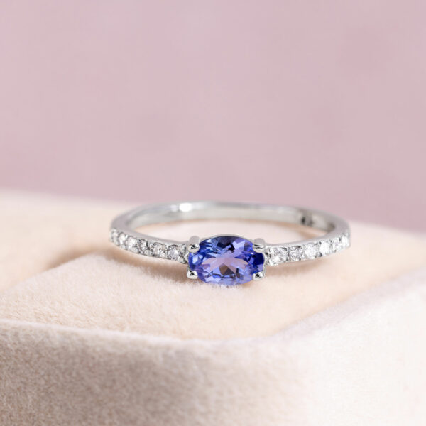 Bluish Purple Tanzanite & Faint-Light Pink Diamond 0.60 Ct 14k White Gold Ring