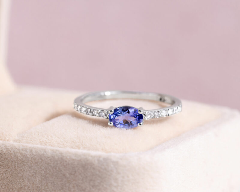Bluish Purple Tanzanite & Faint-Light Pink Diamond 0.60 Ct 14k White Gold Ring