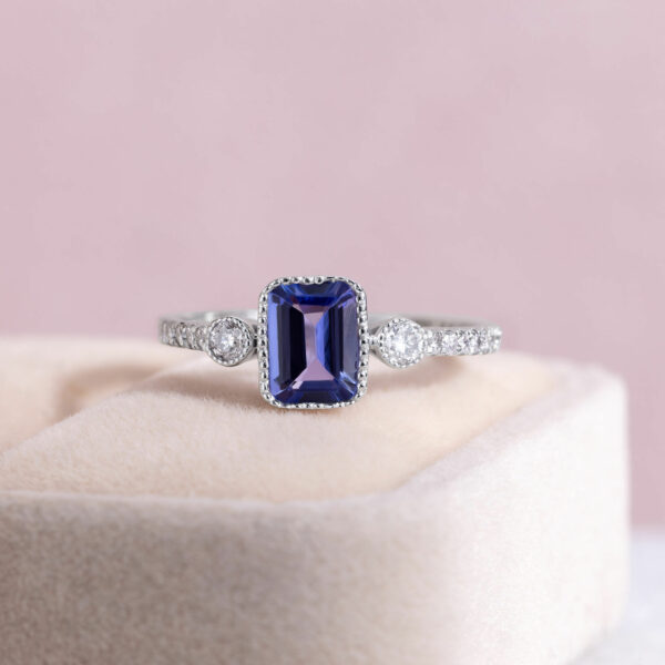 1.3 Ct Blue Tanzanite & Faint-Light Pink Diamond SI2-I1 in 14K White Gold Ring
