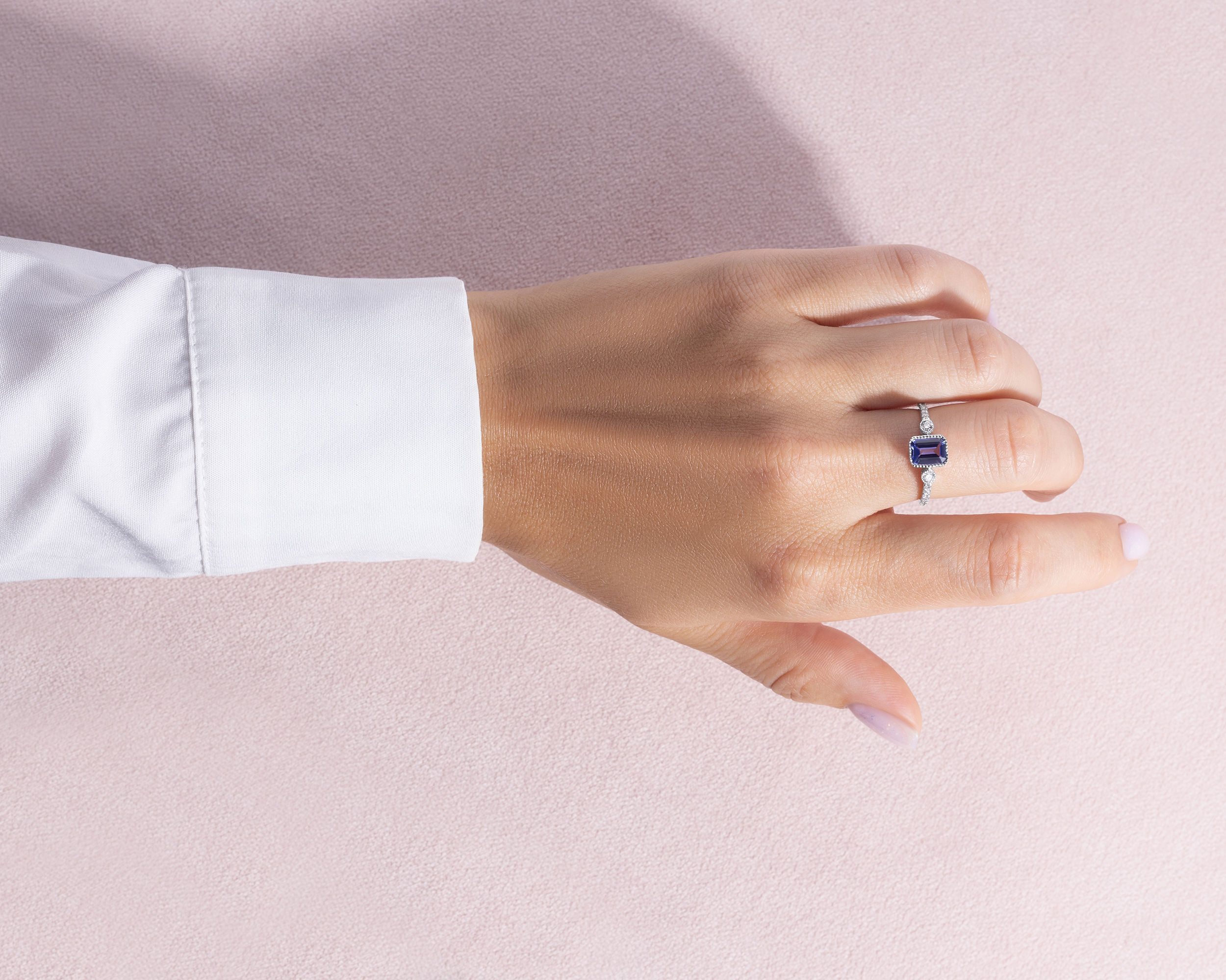 1.3 Ct Blue Tanzanite & Faint-Light Pink Diamond SI2-I1 in 14K White Gold Ring - Image 7