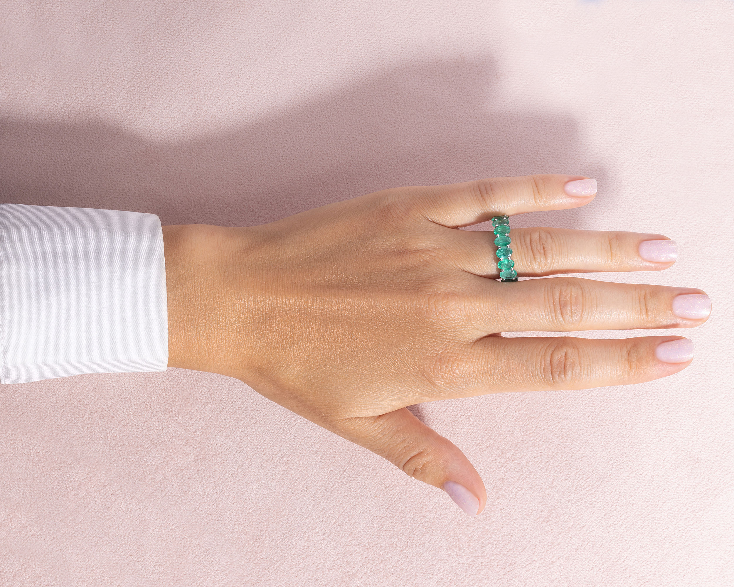 Green Emerald Oval Shape Transparent 8.9 Ct Eternity Ring 14k White Gold - Image 7