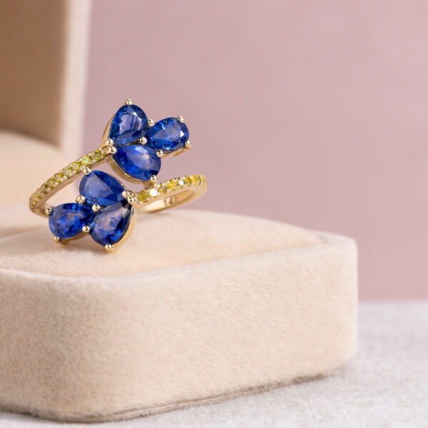 Blue Pear Sapphire & Natural Diamond Ring 3.97 Ct  14k Yellow Gold SI2-I2