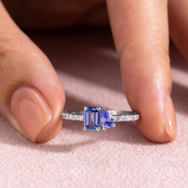 1.25 Ct Bluish Purple Tanzanite & Faint-Light Pink Diamond SI2-I1 14K White Gold Ring