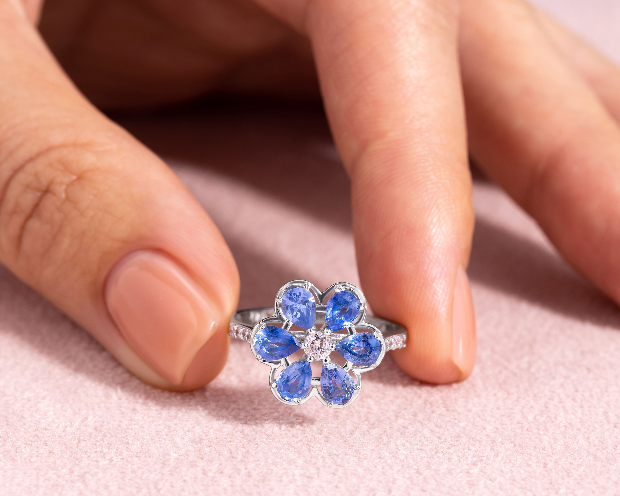 2.22 Ct Blue Sapphire & Faint-Light Pink Diamond SI2-I1 14K White Gold Ring - Image 2