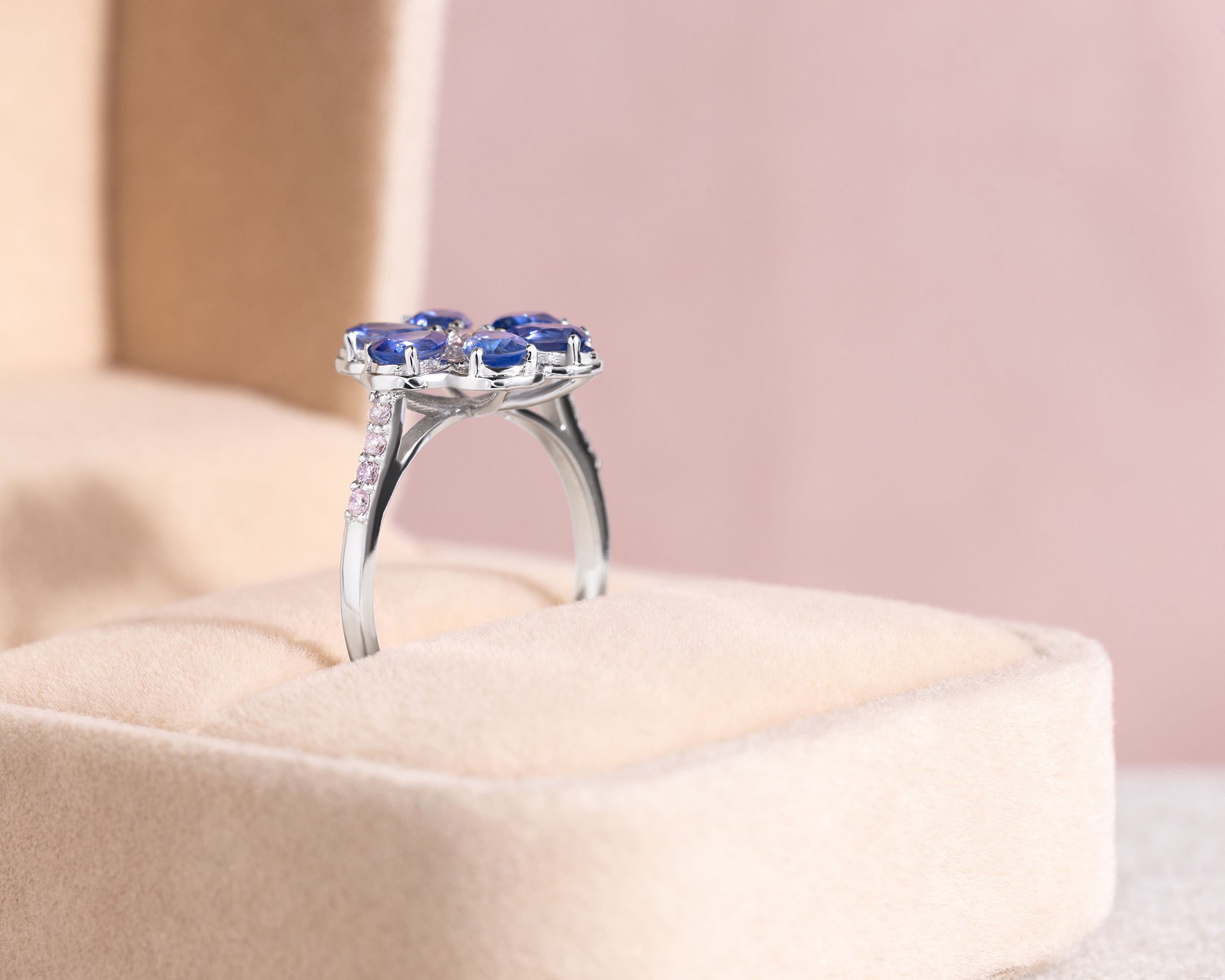 2.22 Ct Blue Sapphire & Faint-Light Pink Diamond SI2-I1 14K White Gold Ring - Image 3