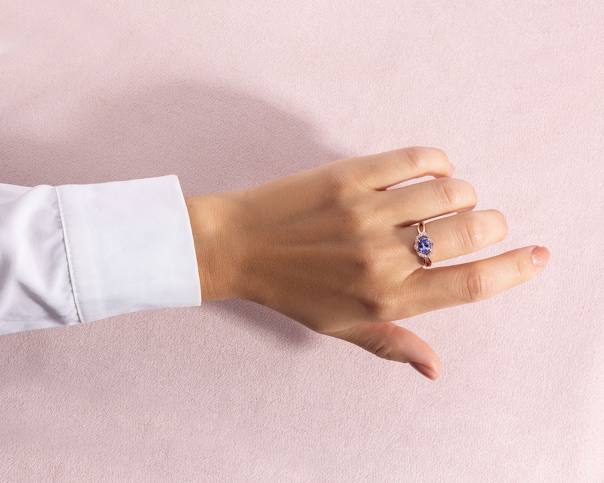 1.02 Ct Bluish Purple Tanzanite & Faint-Light Pink Diamond SI2-I1 14k Rose Gold Ring - Image 6