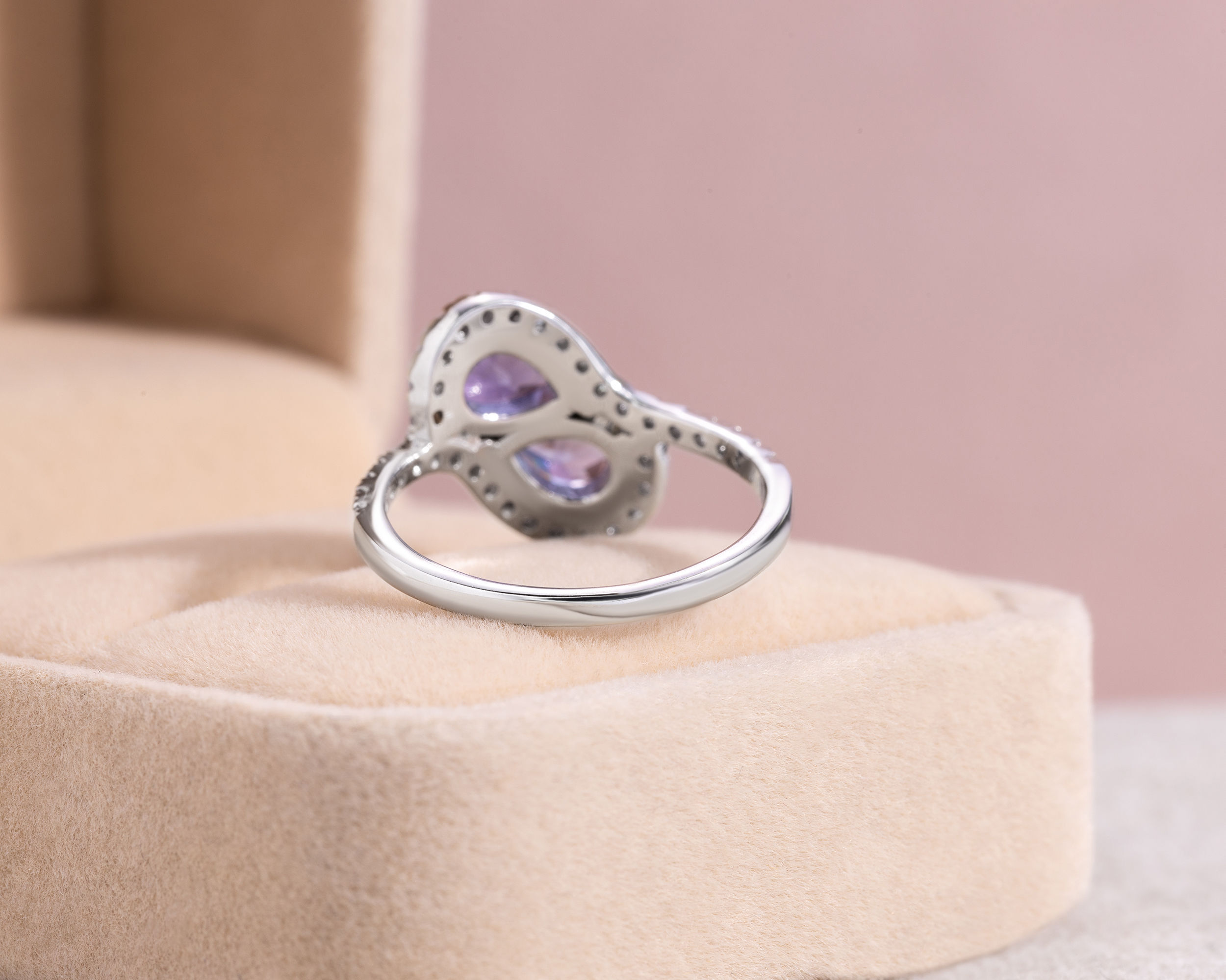 1.7 Ct Bluish Purple Tanzanite & Faint-Light Pink Diamond SI2-I1 14K White Gold Ring - Image 7