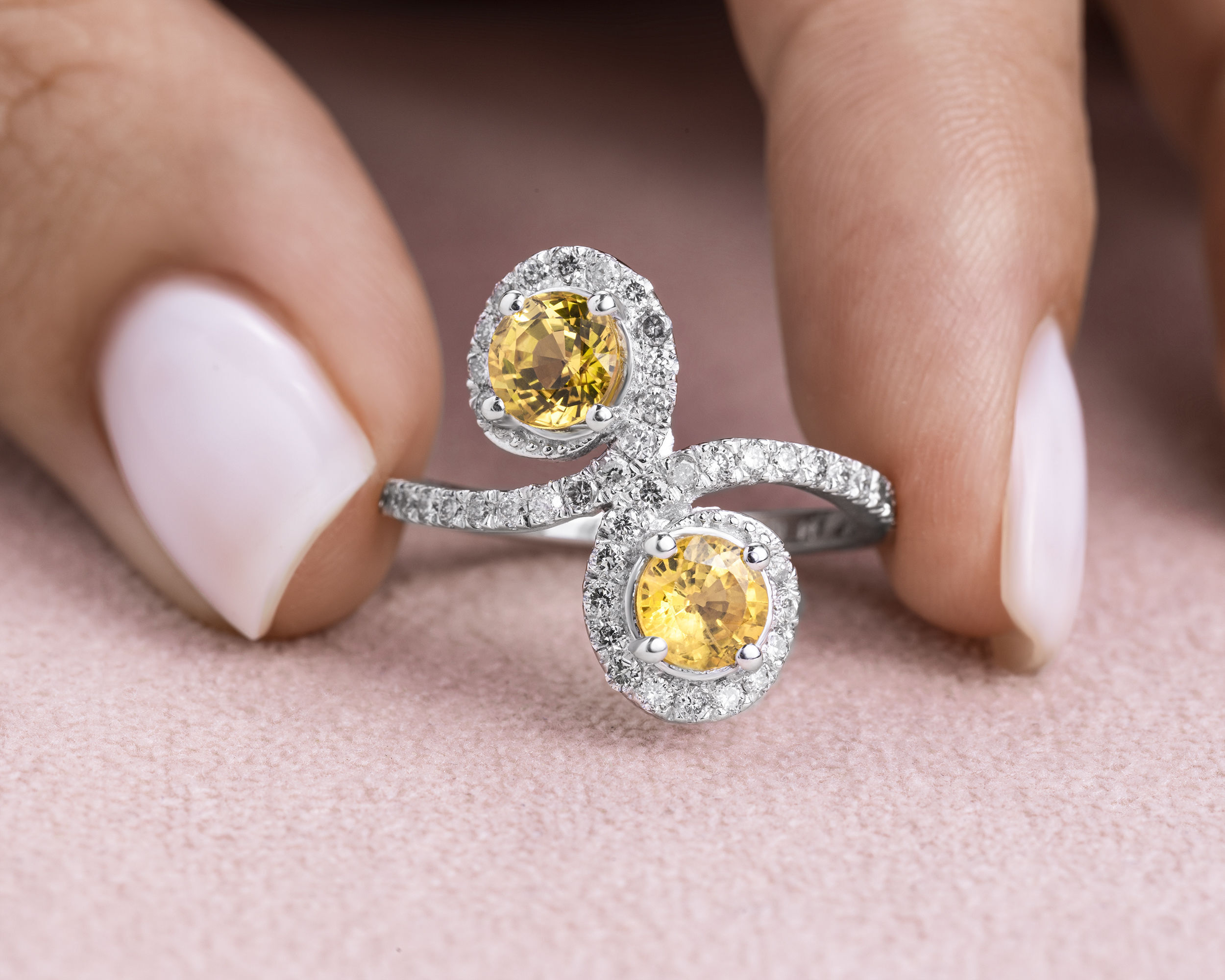 2.7 Ct Yellow Sapphire & Faint-Light Pink Diamond SI2-I1 14k White Gold Ring - Image 5