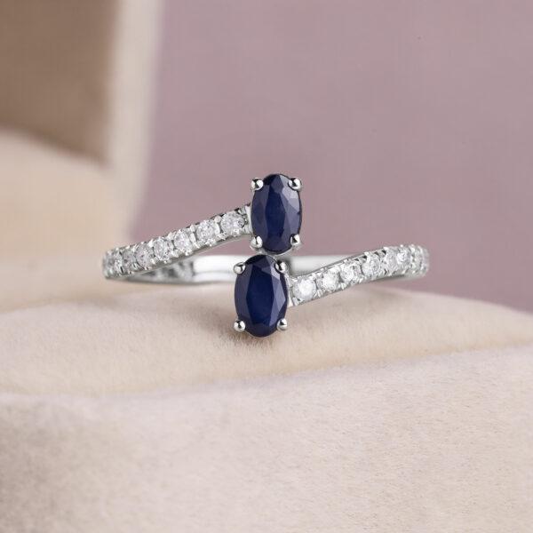 Blue Sapphire Oval Mixed & 0.92 Ct Natural Diamond Ring 14k White Gold SI2-I2