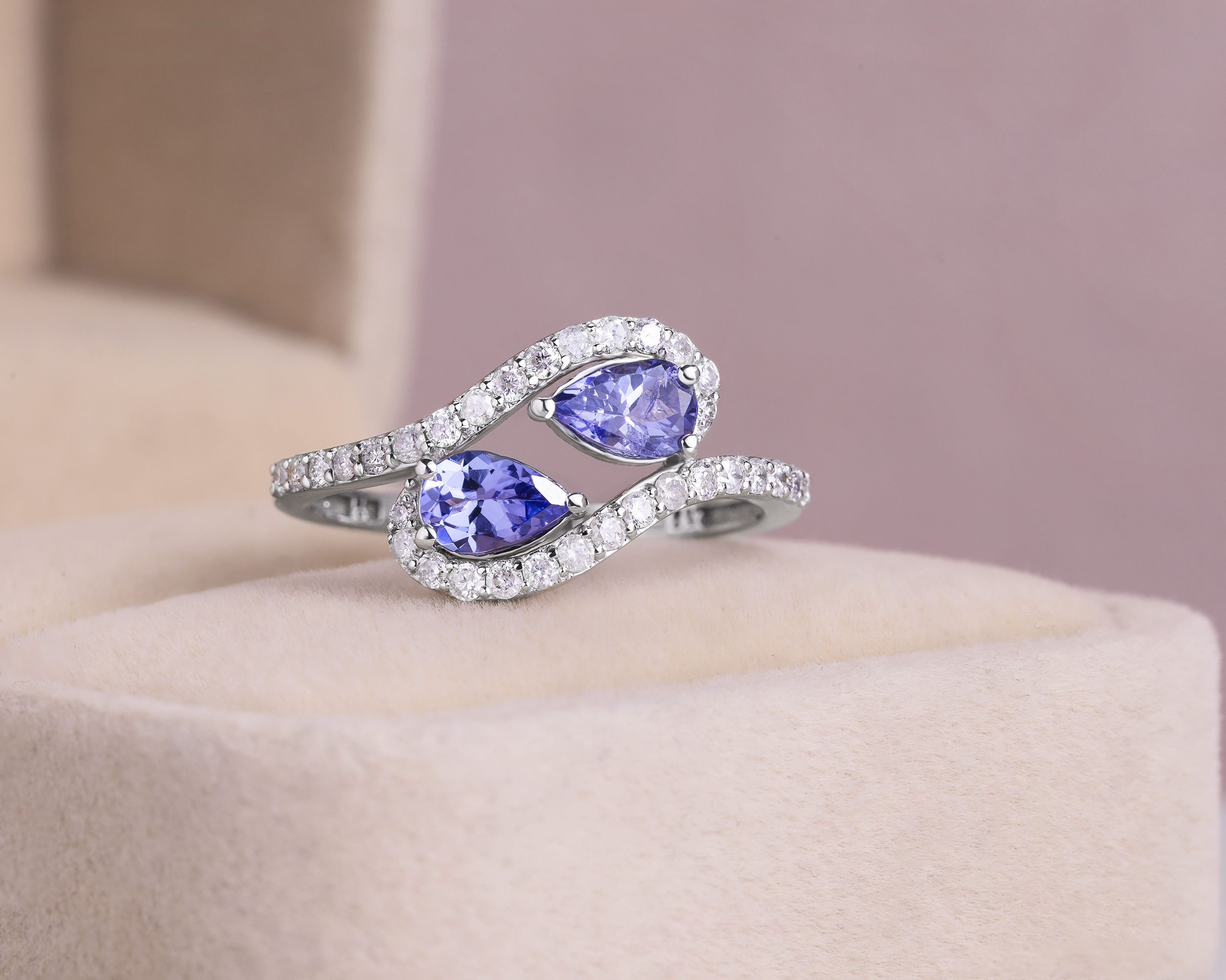 1.07 Ct Violetish Blue Tanzanite & Natural Diamond Ring 14k White Gold SI2-I2