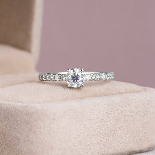 Lab Diamond 0.82 Ct F/VS1-VS2 Round Brilliant Engagement Ring 14k Solid White Gold