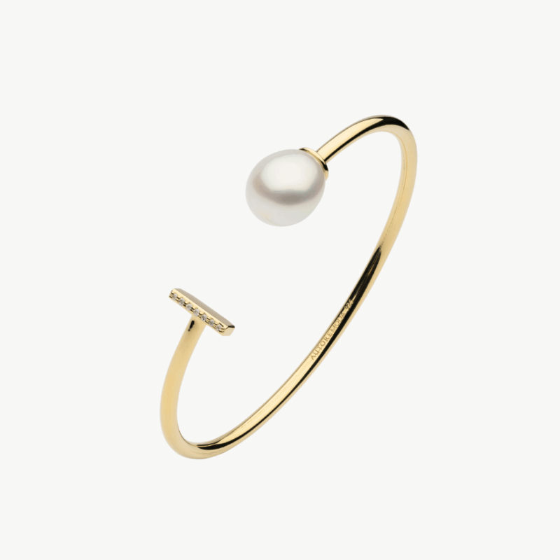 Ava Bangle