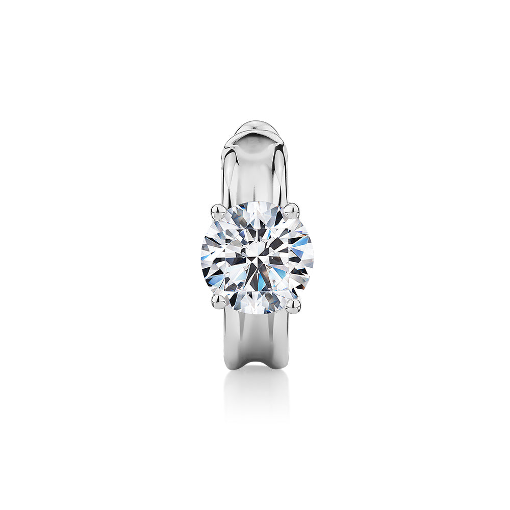 Single earring cuff with 1.03 carat* diamond simulant in 10 carat white gold and sterling silver - Image 2