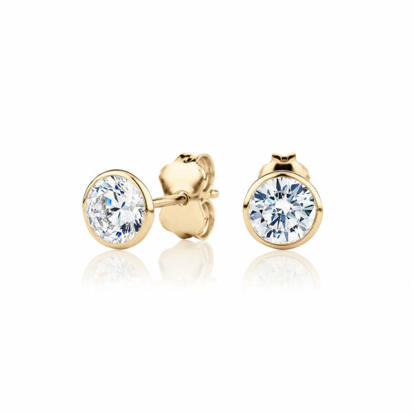 Round Brilliant stud earrings with diamond simulants in 10 carat yellow gold