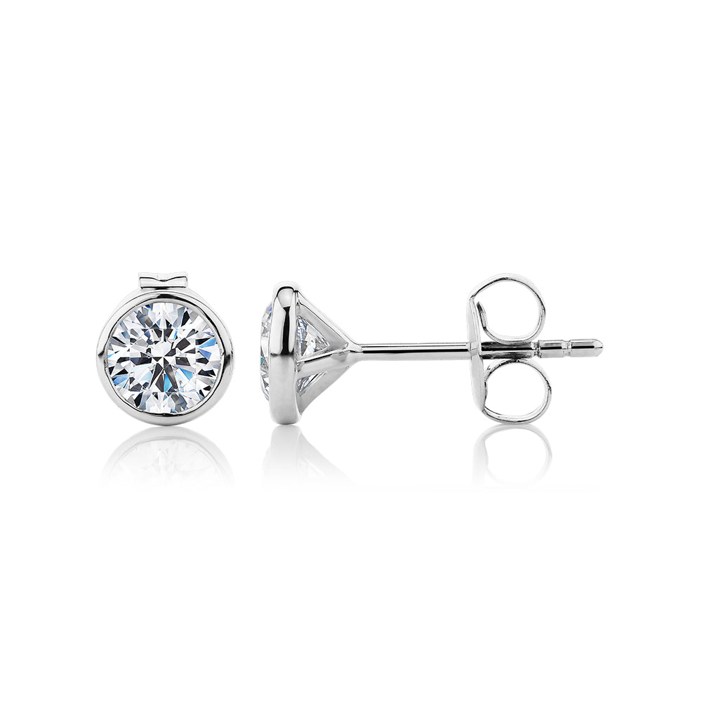 Round Brilliant stud earrings with 1 carat* of diamond simulants in 10 carat white gold - Image 2