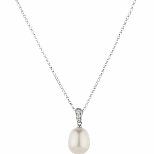 Cultured freshwater pearl necklace in sterling silver