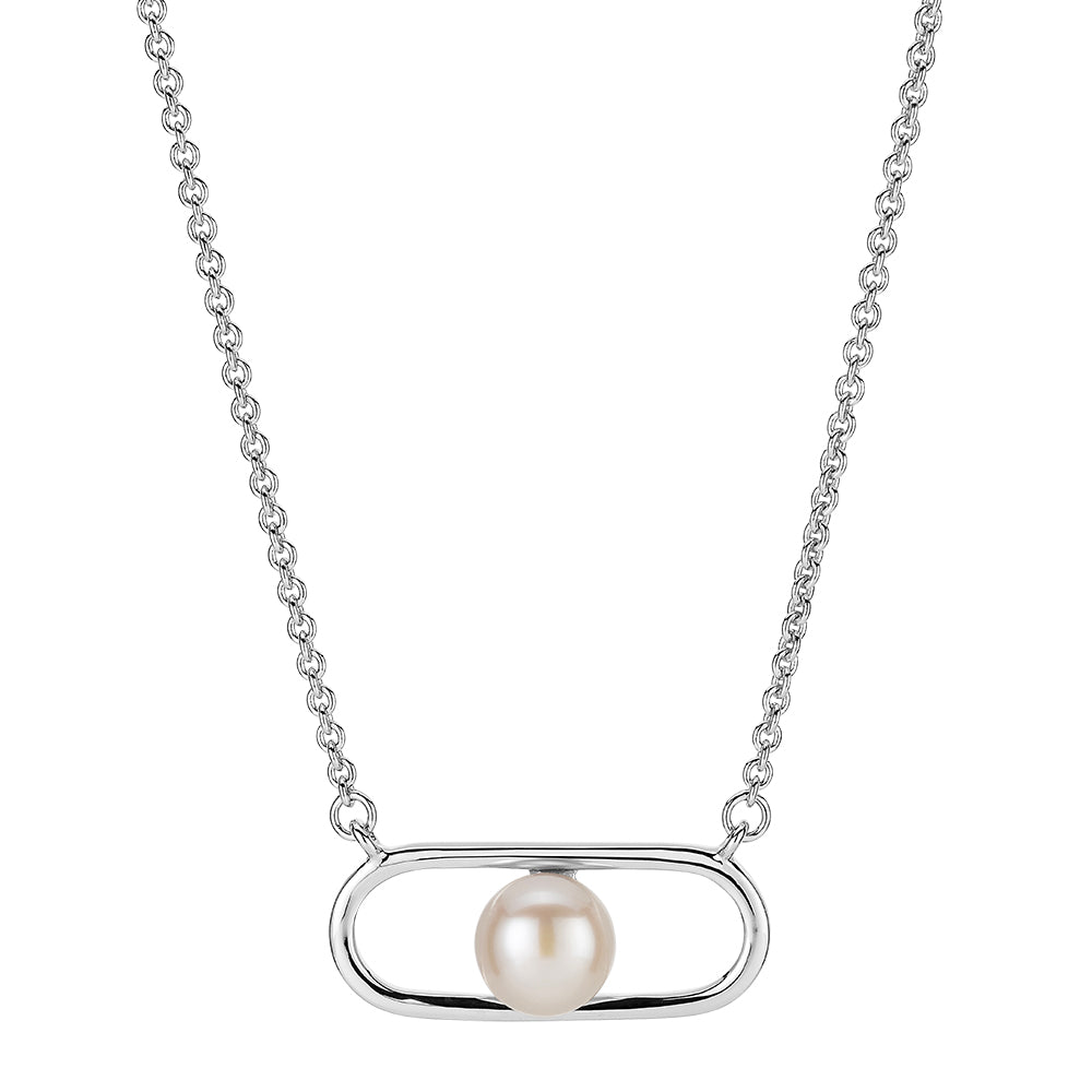 Cultured freshwater pearl necklace in sterling silver