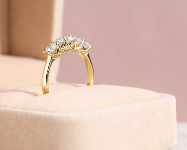 1 Ct F/VS1-VS2 Lab Diamond Round 5 Stone 14k Yellow Gold Engagement Ring - Image 2