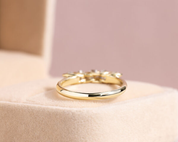 1 Ct F/VS1-VS2 Lab Diamond Round 5 Stone 14k Yellow Gold Engagement Ring - Image 3