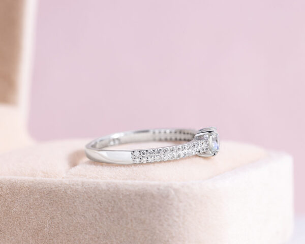 Lab Diamond 0.78 Ct Round Brilliant F/VS1-VS2 Engagement Ring 14k White Gold - Image 3