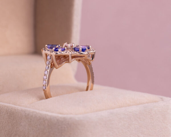 2.59 Ct Violetish Blue Tanzanite & Faint-Light Pink Diamond Round SI2-I1 14k Rose Gold Ring - Image 2