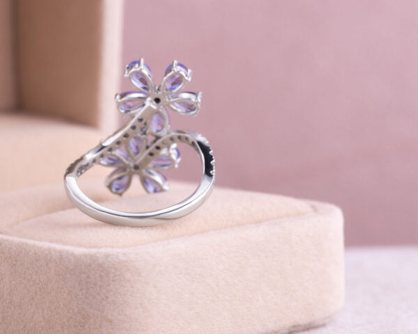 3.32 Ct Blue Tanzanite & Faint-Light Pink Diamond SI2-I1 14k White Gold Ring - Image 5