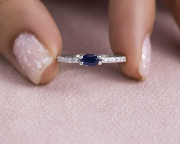 Blue Sapphire Oval Mixed & Natural Diamond Round 0.45 Ct 14k White Gold Ring - Image 5