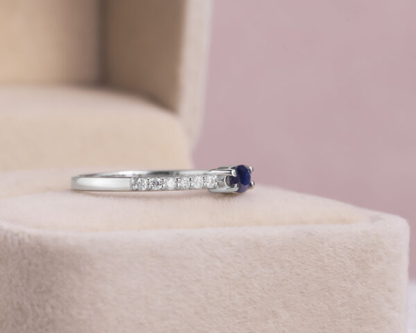 Blue Sapphire Oval Mixed & Natural Diamond Round 0.45 Ct 14k White Gold Ring - Image 3