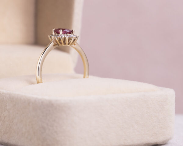 Red Ruby Oval Mixed & Natural Faint-Light Pink Diamond SI2-I1 0.86 Carat 14k Rose Gold Ring - Image 2