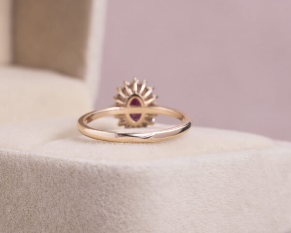 Red Ruby Oval Mixed & Natural Faint-Light Pink Diamond SI2-I1 0.86 Carat 14k Rose Gold Ring - Image 4