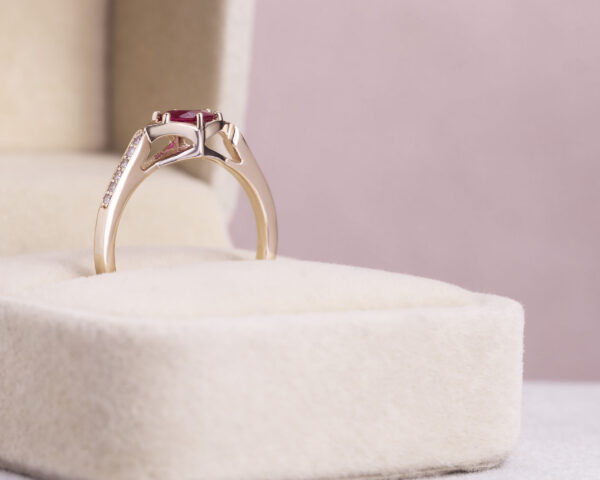 Red Ruby Oval Mixed Transparent & Natural Diamond 0.55 Ct 14k Rose Gold Ring - Image 2
