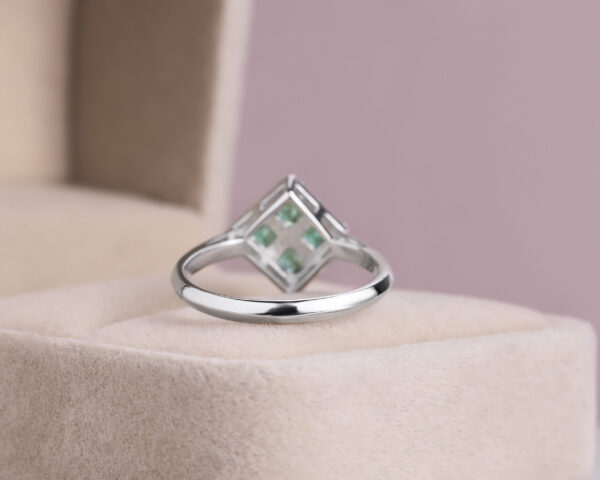 Green Emerald Transparent & Natural Diamond 0.75 Ct 14k White Gold Ring - Image 4