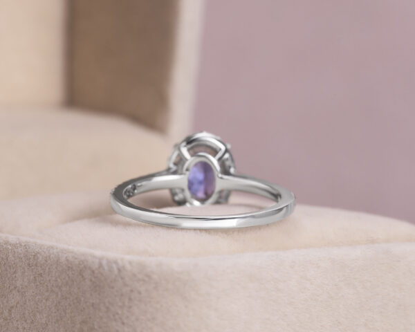 1.07 Ct Bluish Purple Oval Tanzanite & Natural Diamond Round 14k White Gold Ring - Image 4