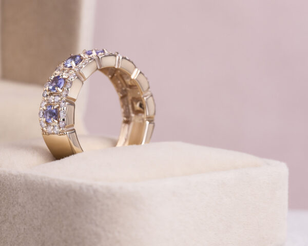 2.35 Ct Bluish Purple Tanzanite & Faint-Light Pink Diamond 14k Rose Gold Ring - Image 2